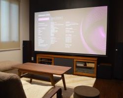 サブリビングにて5.1.2chDorbyAtmosホームシアター