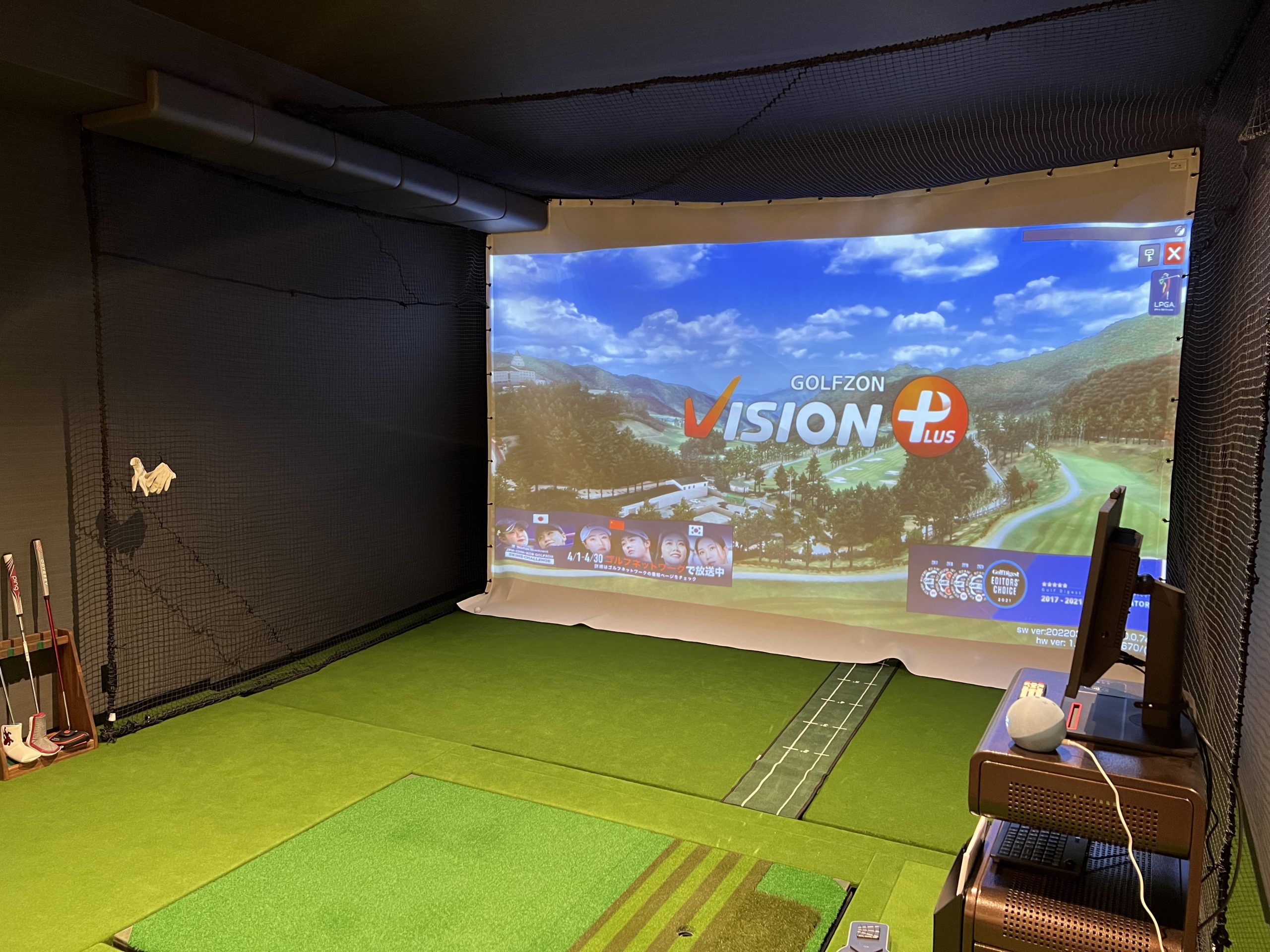 ホームシアター工房ではこのようなお仕事も行っています 「ゴルフシミュレーター」 | ホームシアター工房