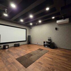 7.1.4ch 120インチ防音室シアター